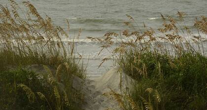 * Erityinen paikka rentoutua ja rentoutua! Lähellä kaunista rantaa *