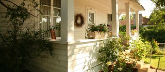 Beautiful Historic Craftsman Style 3 BR Home Nearby Culture & Downtown Livingston