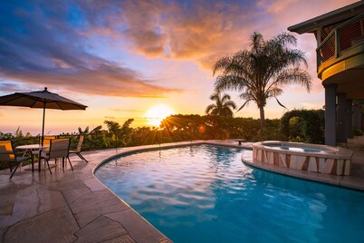 Magnificent! Private Pool & Hot Tub - 180 degree Ocean Views