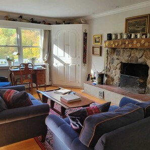 Smart-TV, peis, videospill og DVD-spiller