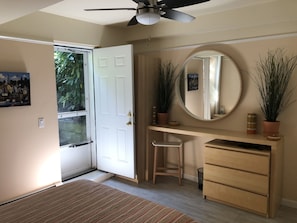 3 sovrum, skrivbord, strykjärn/strykbräda och gratis wi-fi