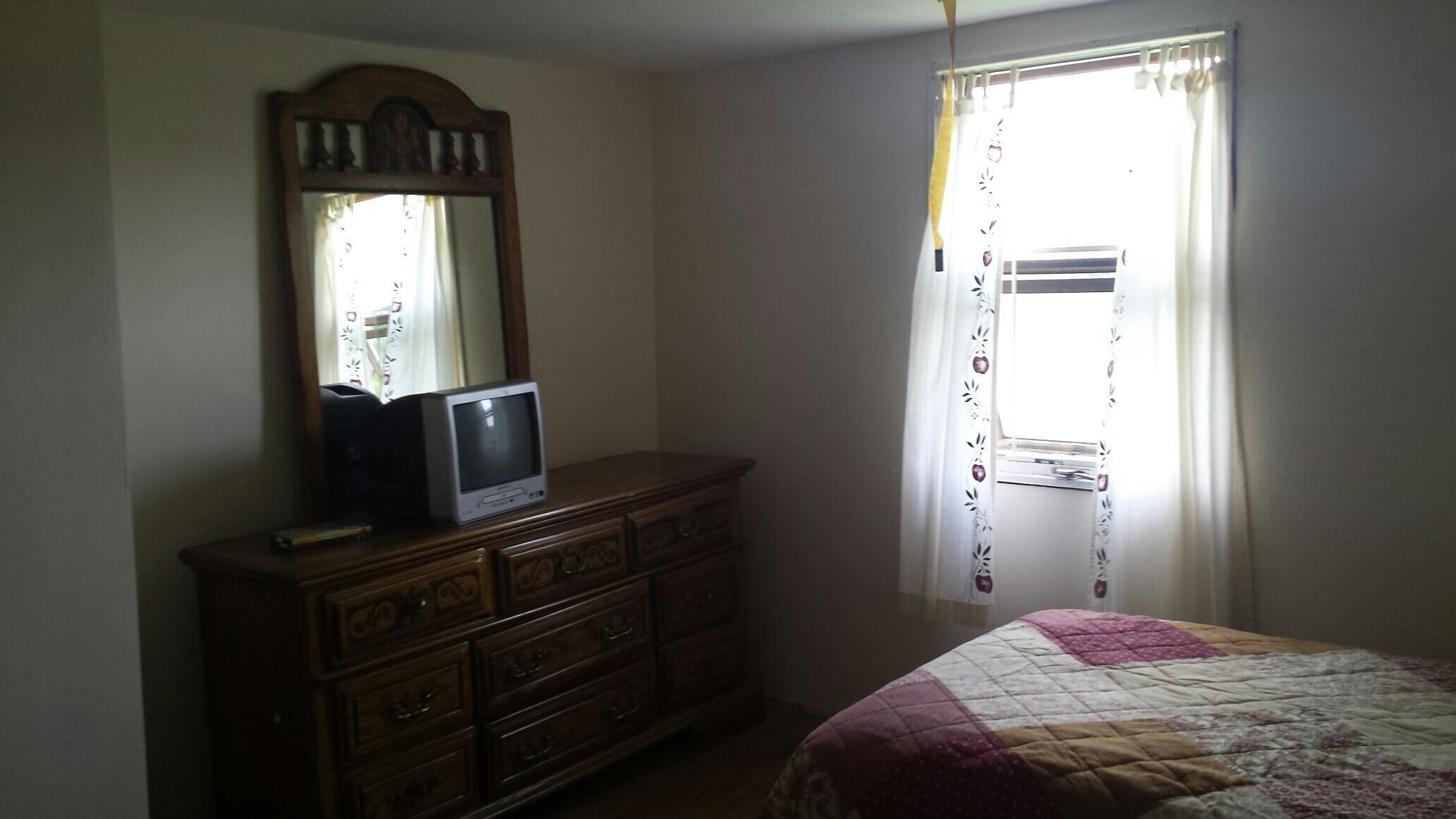 3 chambres, Wi-Fi gratuit, draps fournis, réveils