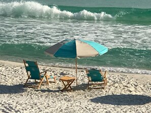 Beach nearby, sun-loungers, beach towels