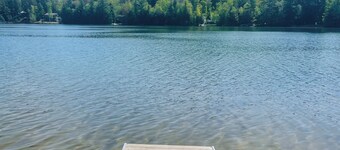 Lakefront Cabin, Pet Friendly, WIFI , near Pictured Rocks Munising Mi.