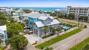 Exterior - PRIVATE Pool & Spa ~ PRIVATE Beach Access ~ FREE 6 Seat Golf Cart ~Steps to Beach! (Destin)
