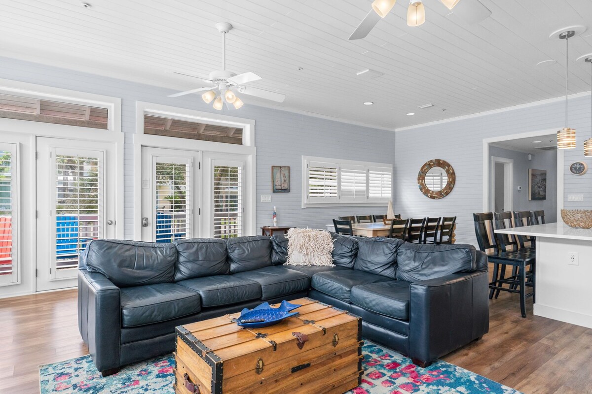 Photo 10 of PRIVATE Pool & Spa ~ PRIVATE Beach Access ~ FREE 6 Seat Golf Cart ~Steps to Beach!