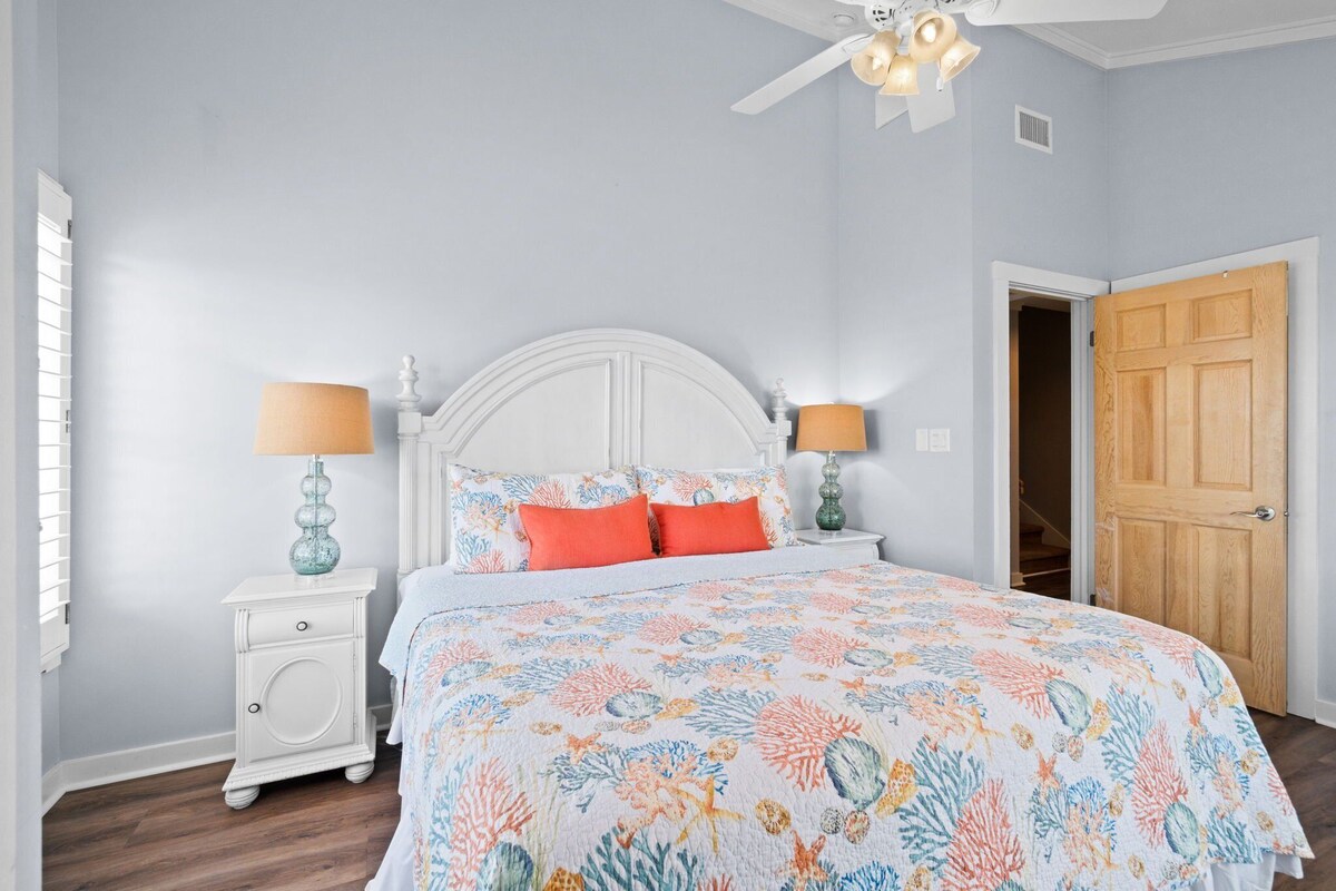 Photo 38 of PRIVATE Pool & Spa ~ PRIVATE Beach Access ~ FREE 6 Seat Golf Cart ~Steps to Beach!