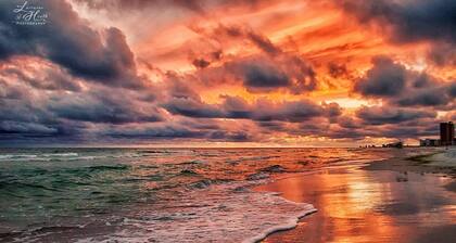 Sunset Views from a 23rd-Floor Beachfront Penthouse, Oversized Balcony, West End