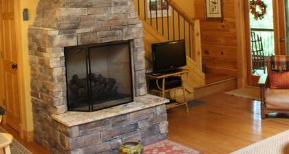 Custom Log Home on New River Ridge