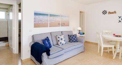 A 3 minutes from the beach. Near the center. Ideal for families and friends.