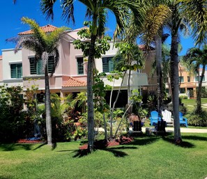 Property grounds - Exclusive Caribbean Villa / Rooftop Jacuzzi / Private Beach/ 24 Security /5 star (Rincon)