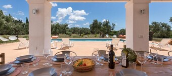 Country villa with pool close to the sandy beach, max comfort & relaxing!