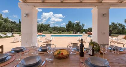 Country villa with pool close to the sandy beach, max comfort & relaxing!