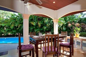 Outdoor dining