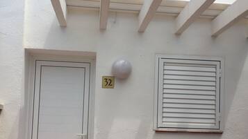 Interni