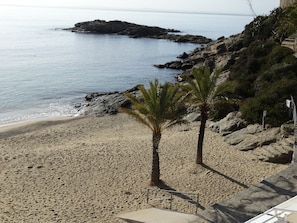 Beach nearby - Magnificent house in Roses with pool and tennis. In Puigrom area of ​​Roses (Roses)
