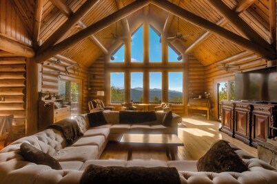 Better Home & Garden Award Winning Design + Mountain Views!