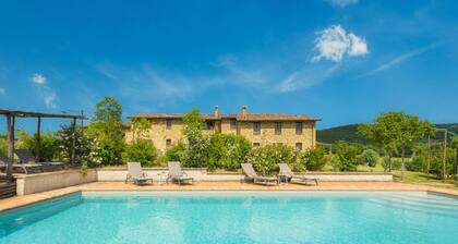 PODERE POMASCIANO 10 nukkuu, huvila yksityinen uima-allas yksinomaiseen käyttöön!