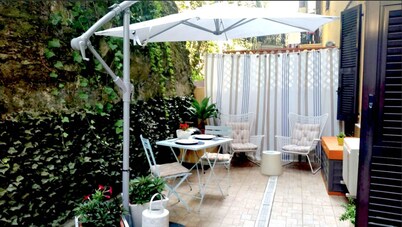 LILY'S: TERRACE, NEAR DOWTOWN AND HARBOR, FREE PARK