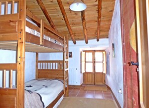 3 Schlafzimmer, kostenloses WLAN, Bettwäsche