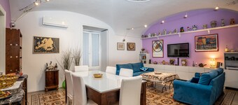 La Casa di Ambra - Sicily -Catania CIN:IT087015C25MOLQSR8 CIR: 19087015C207987 