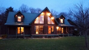 Exterior - Lodge on Pine Ridge, with private 50 acres (Emlenton)