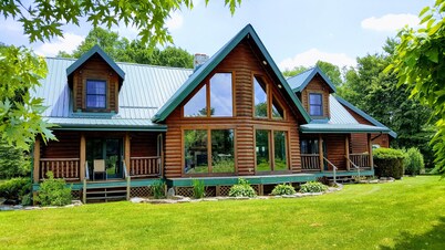 Lodge on Pine Ridge, with private 50 acres