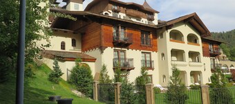 Beautiful central downtown condo close to everything! Sun&Ski Condo 