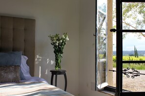 3 bedrooms, in-room safe, iron/ironing board, WiFi