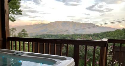Privacy with a view ! Romantic. Great getaway/honeymoon spot. Wifi/TV, Free Tix
