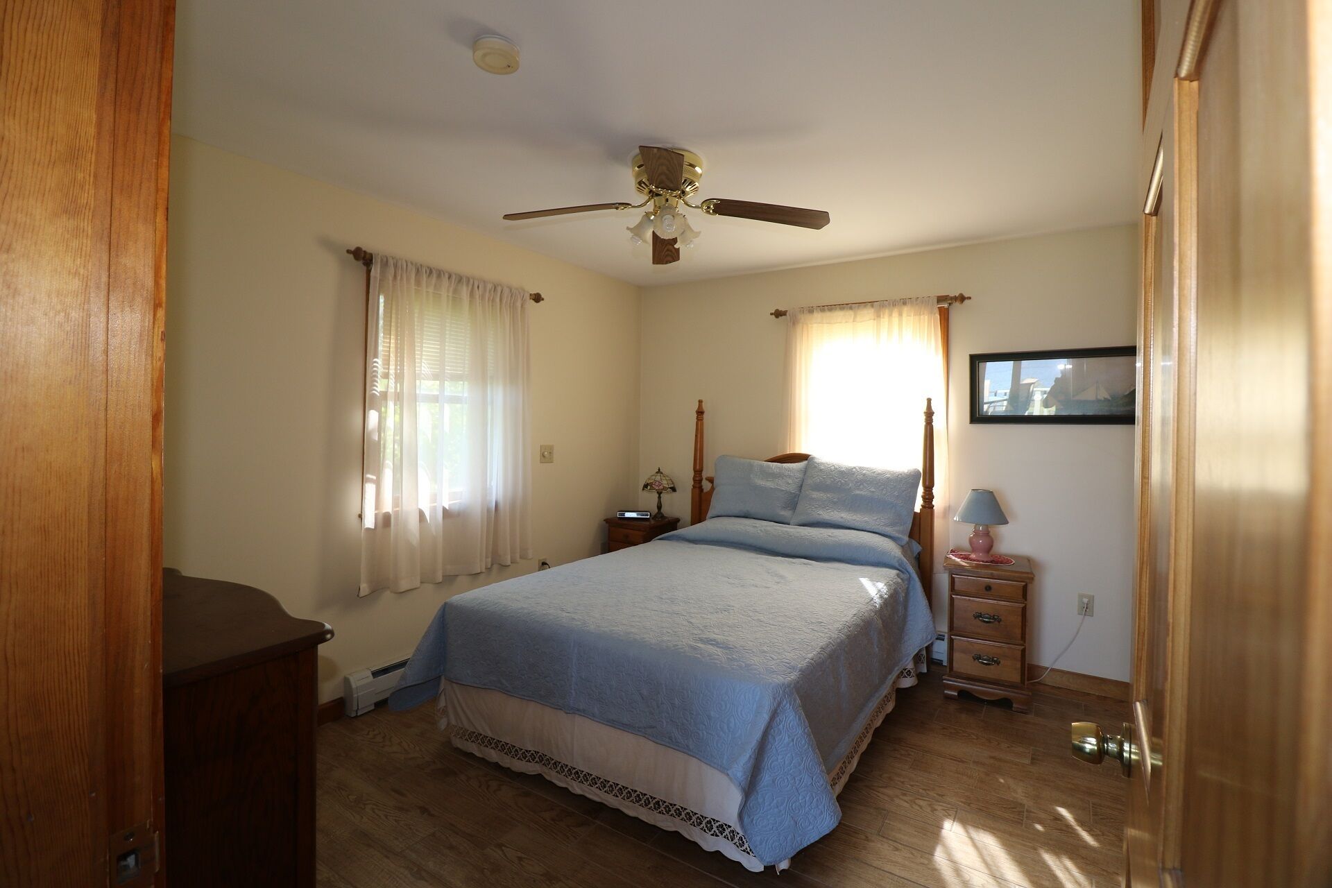 Queen bedroom