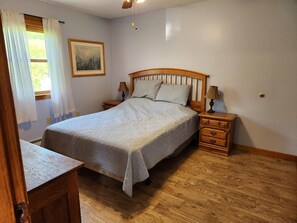 3 chambres, fer et planche à repasser, Wi-Fi, literie fournie