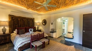 4 Schlafzimmer, Zimmersafe, Bügeleisen/Bügelbrett, Reisekinderbett