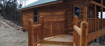 Can-U-Canoe 109 The Trout House Mountain Top Cabin