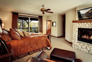 3 soverom, strykejern/-brett, reiseseng for barn og wi-fi