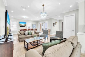 Smart TV, DVD player