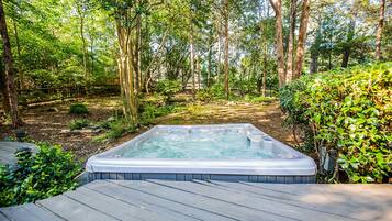 Baignoire à remous extérieure