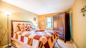 3 chambres, fer et planche à repasser, accès au Wi-Fi (inclus)