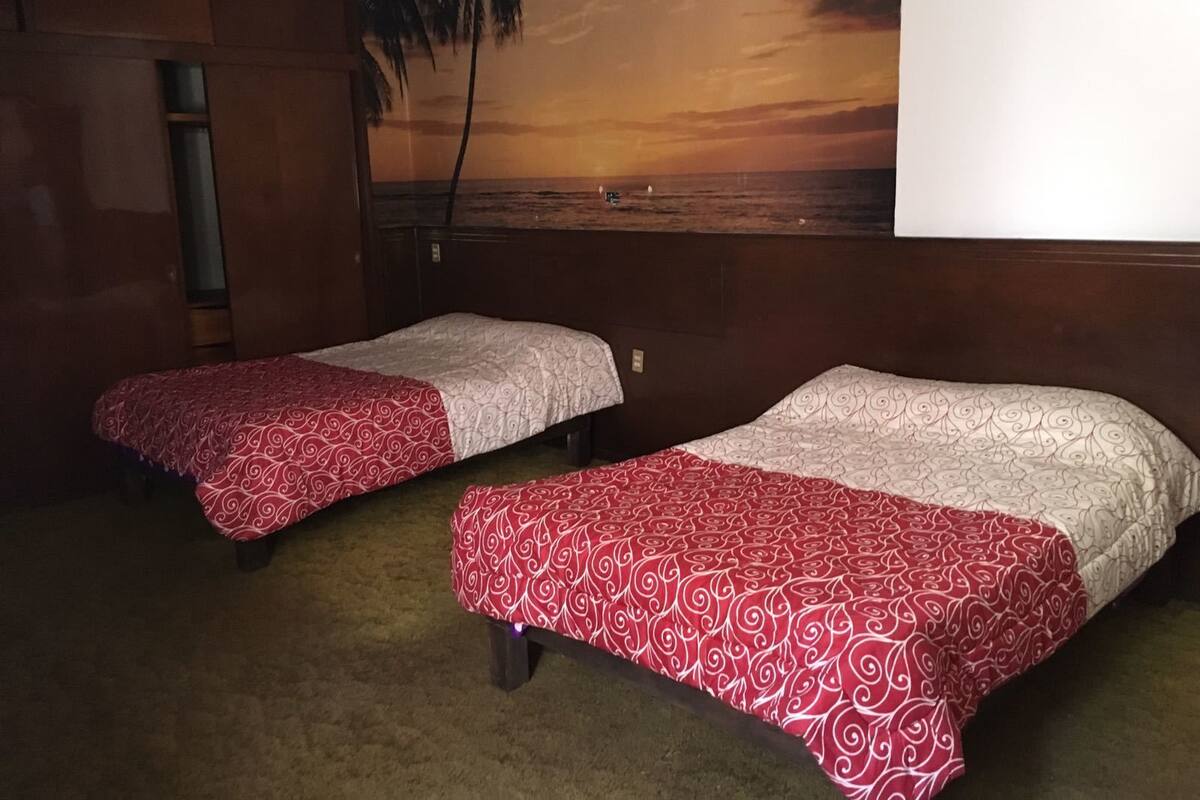Camera Basic, 1 letto matrimoniale | Ferro/asse da stiro, Wi-Fi gratuito