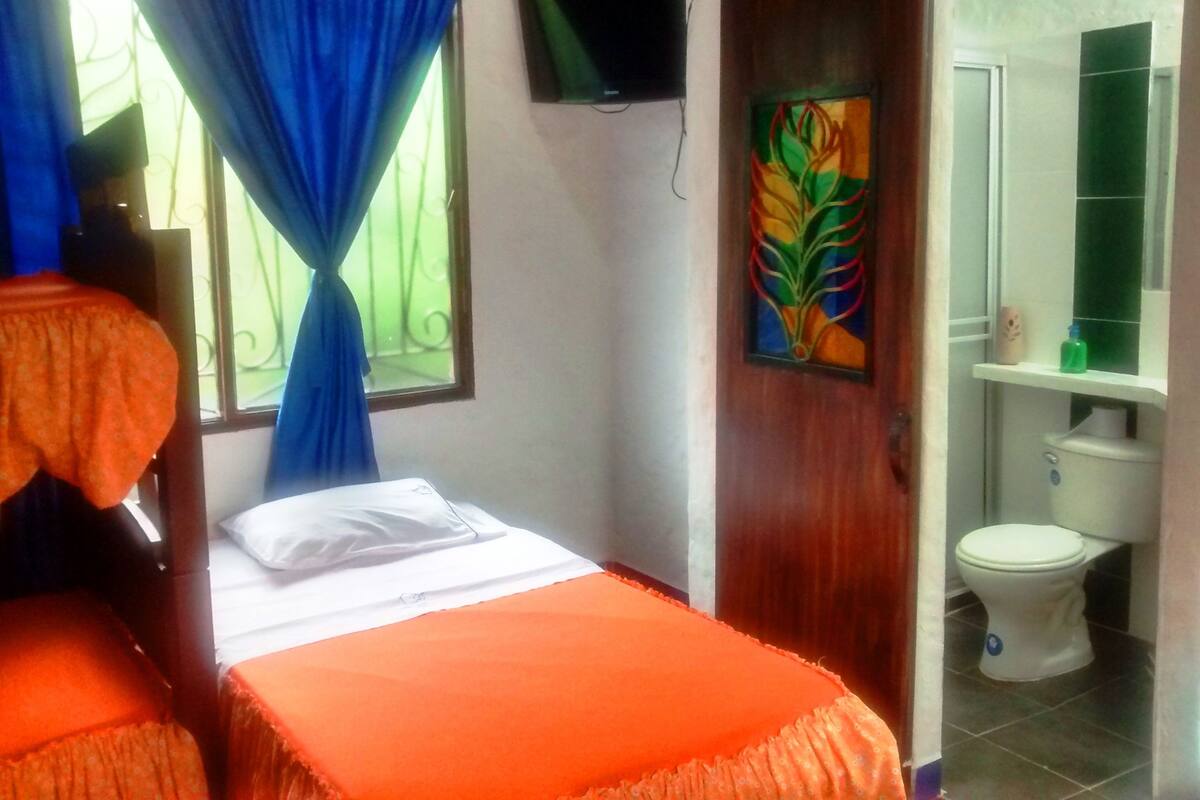Chambre Familiale (6 people) | Wi-Fi gratuit