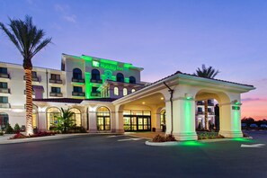 Unclassified image, 4 of 57, button - Holiday Inn El Monte (El Monte)