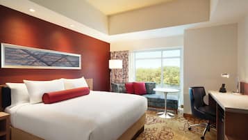 Premium bedding, in-room safe, desk, laptop workspace