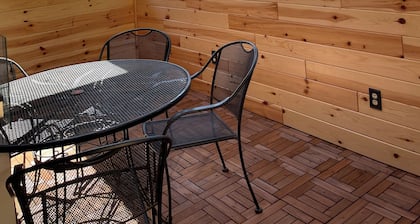 HUGE 2 Bedroom, 2 Bath Penthouse Condo at Schuss Mountain