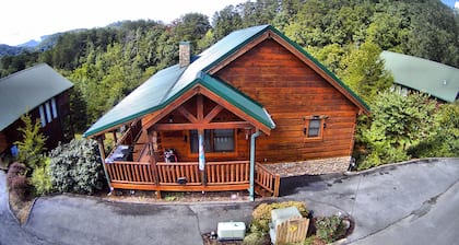 Retiro de Yeti - Propietarios privados / ubicación perfecta / gran terraza / sala de juegos / jacuzzi