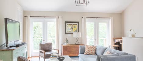 Smart-tv och en stereo