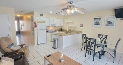 South Padre Townhouse with Private Pool & Half Block walk to the Beach