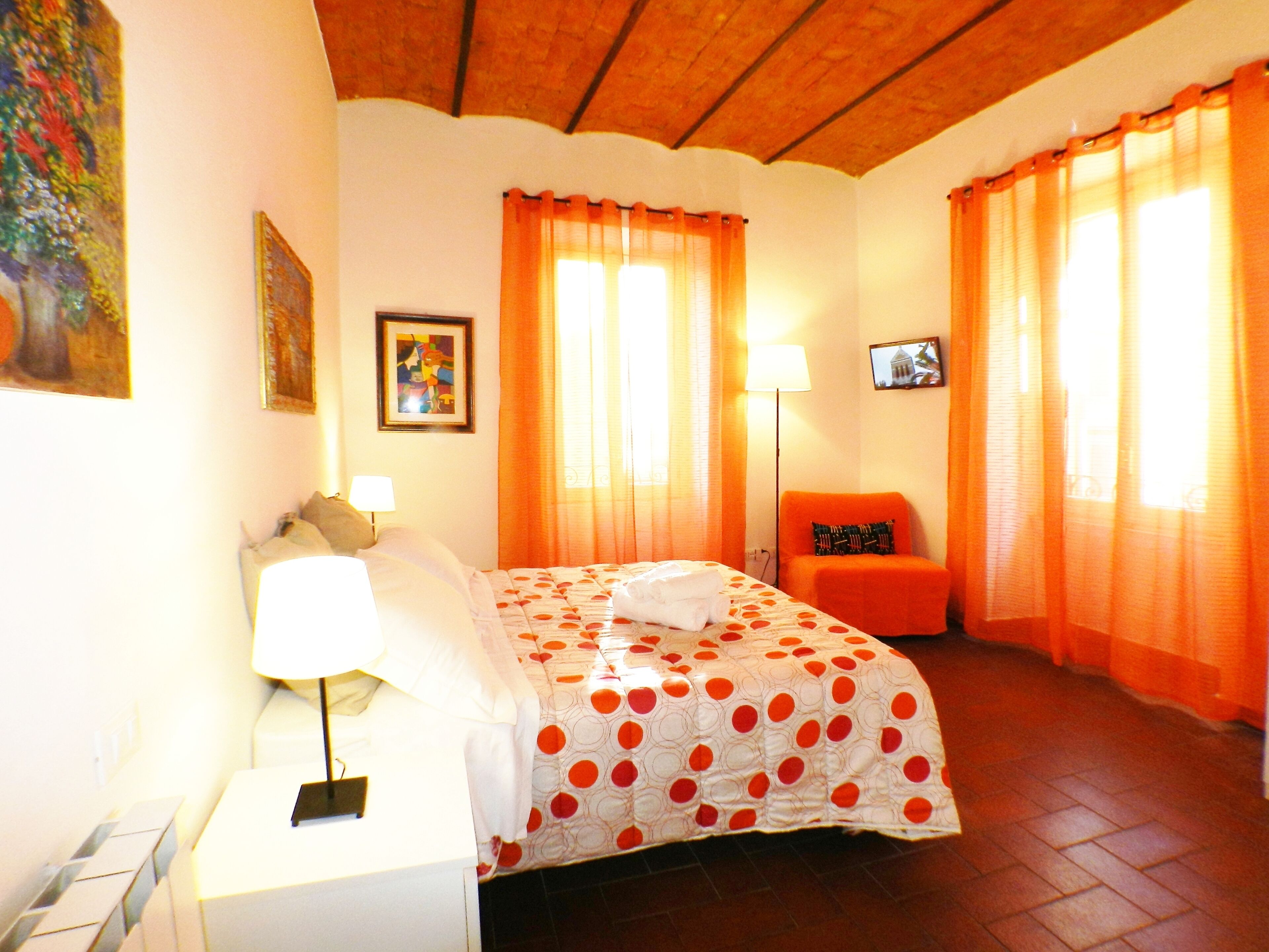 Apartment, 2 Bedrooms | 2 bedrooms, desk, iron/ironing board, WiFi (free)