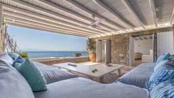 3 slaapkamers, een kluis op de kamer, een strijkplank/strijkijzer