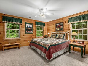 6 chambres, fer et planche à repasser, lit de bébé portatif