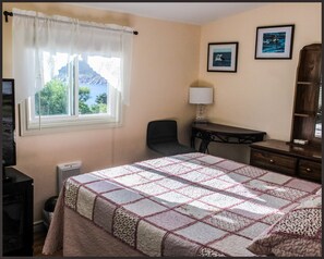 2 Schlafzimmer, Schreibtisch, Bügeleisen/Bügelbrett, kostenloses WLAN